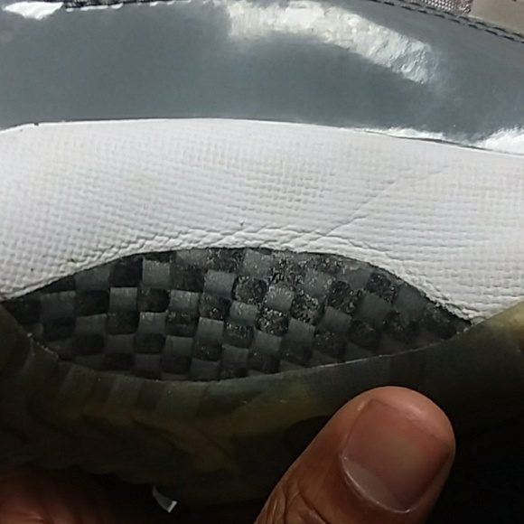 11s - Picture 3 of 4